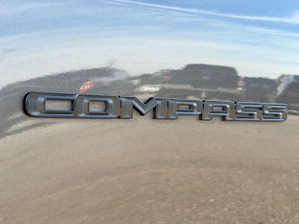 Thumbnail: 2019 Jeep Compass - 7
