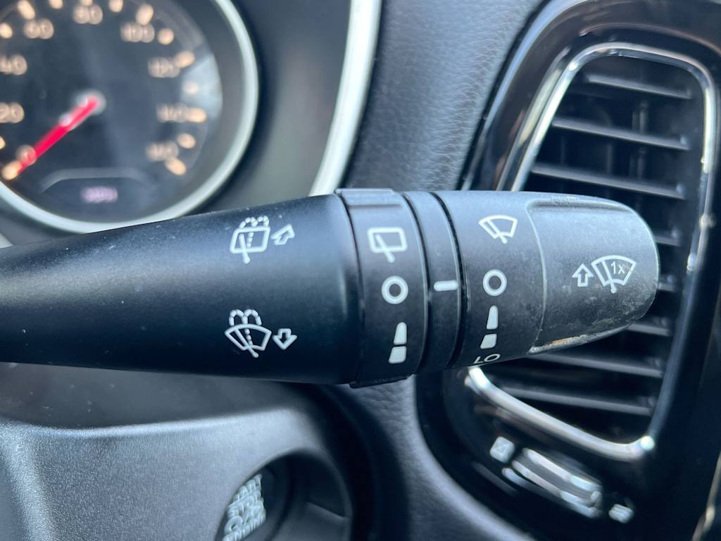 Thumbnail: 2019 Jeep Compass - 31