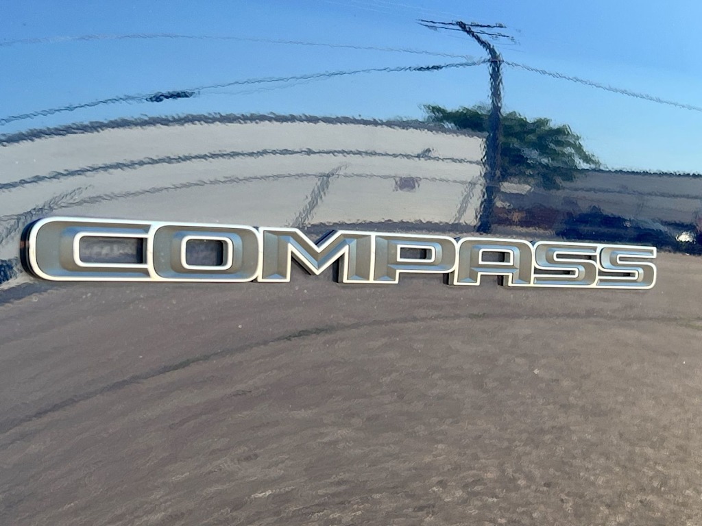 Thumbnail: 2018 Jeep Compass - 24
