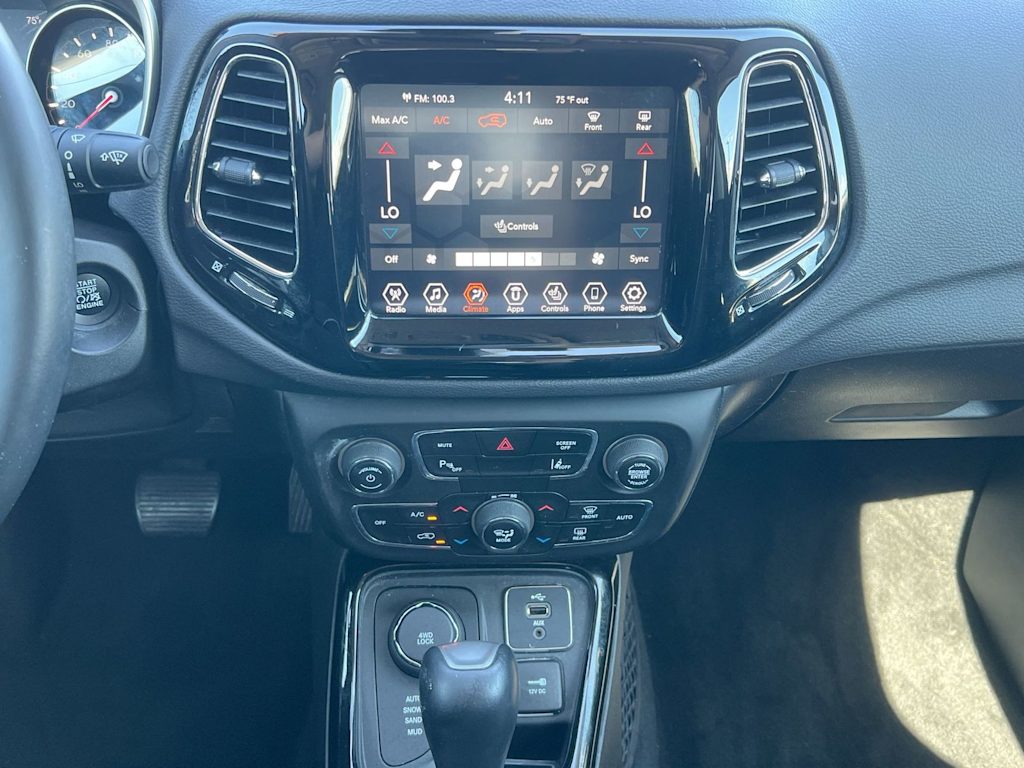 Thumbnail: 2018 Jeep Compass - 13