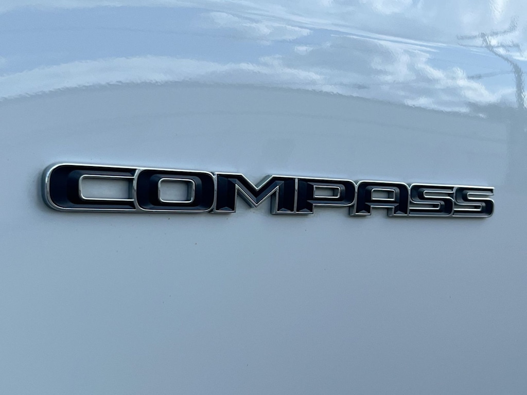Thumbnail: 2020 Jeep Compass - 25