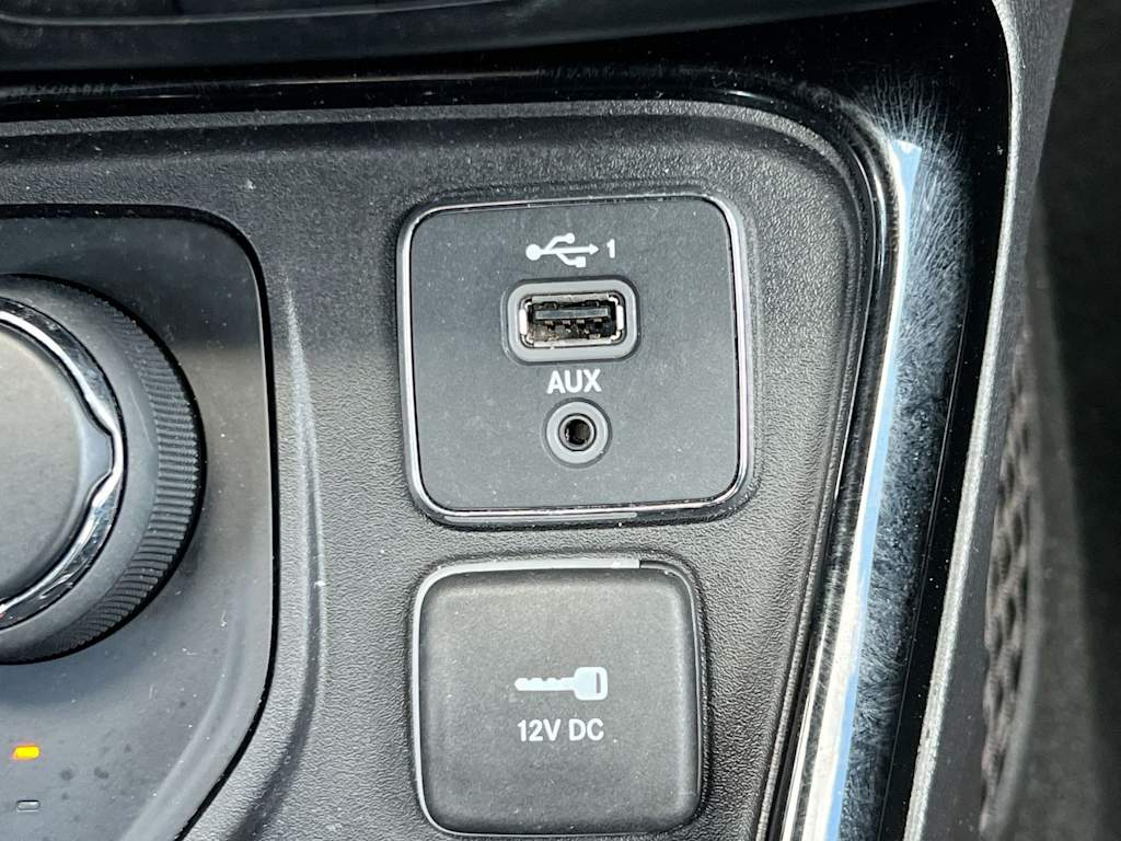 Thumbnail: 2020 Jeep Compass - 35