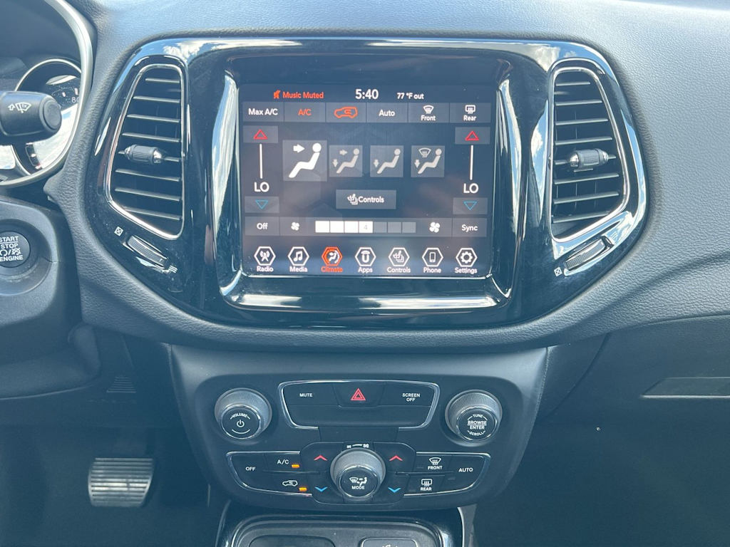 Thumbnail: 2020 Jeep Compass - 14