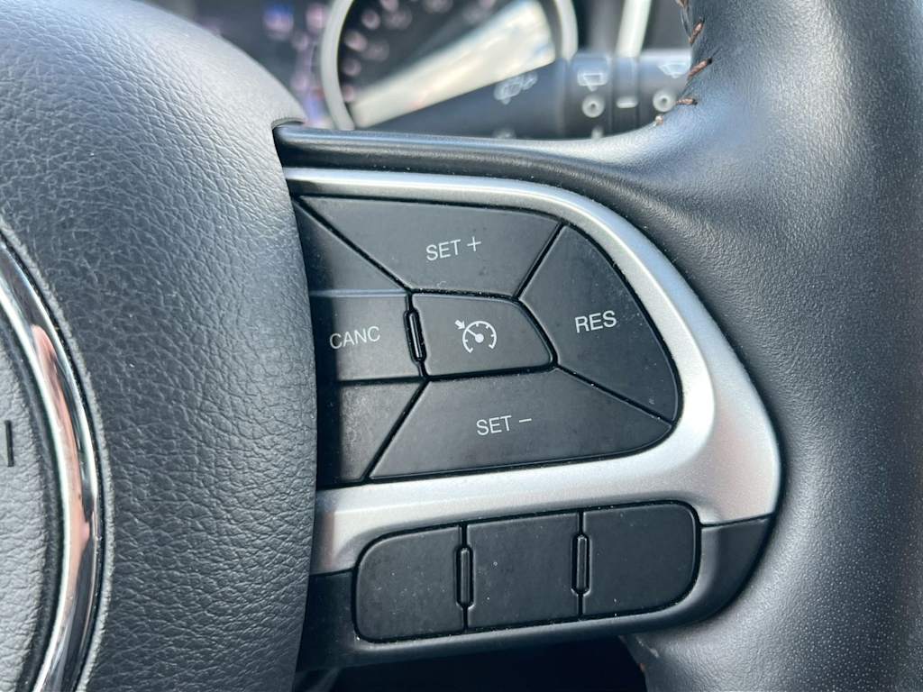 Thumbnail: 2020 Jeep Compass - 31