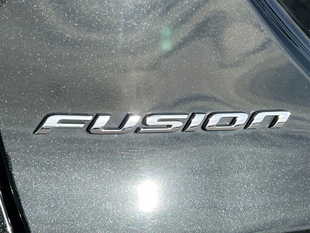 Thumbnail: 2014 Ford Fusion - 25