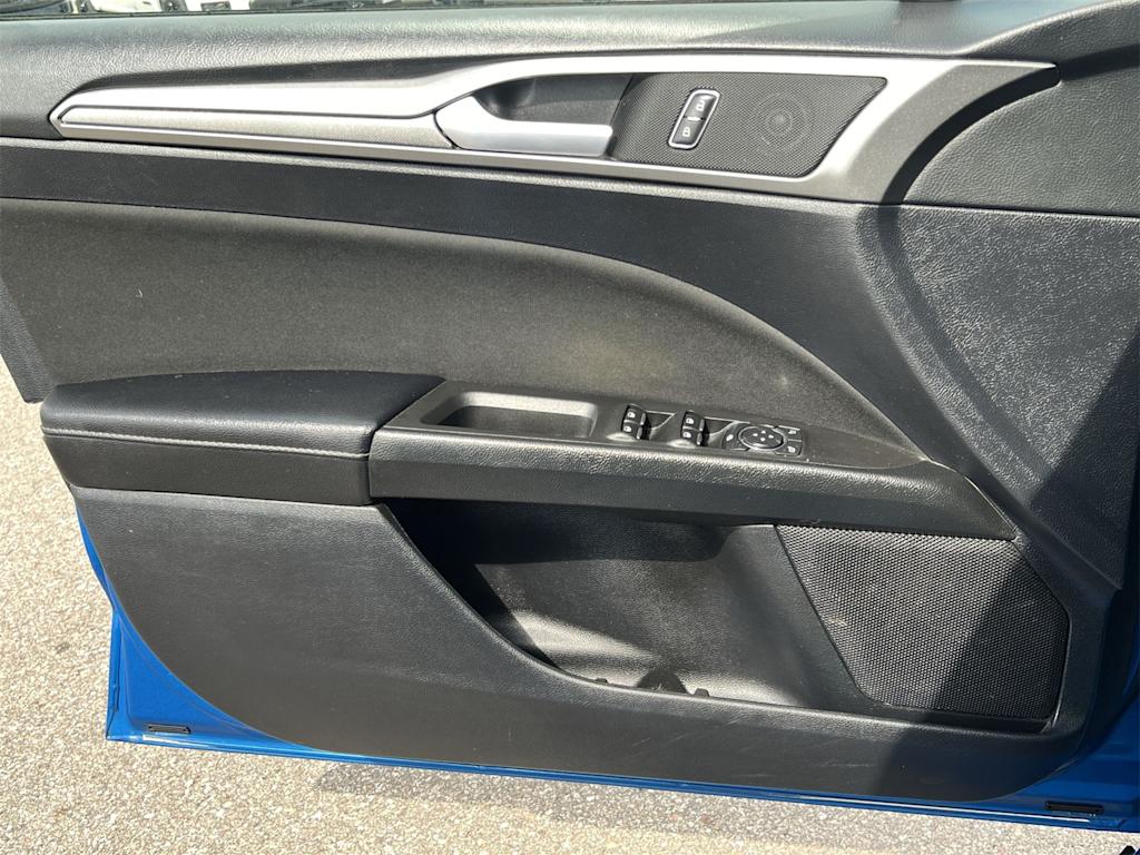 Thumbnail: 2020 Ford Fusion - 35