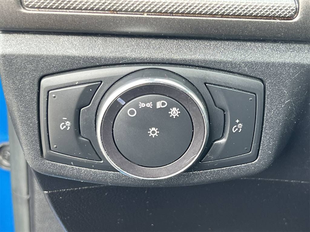 Thumbnail: 2020 Ford Fusion - 26