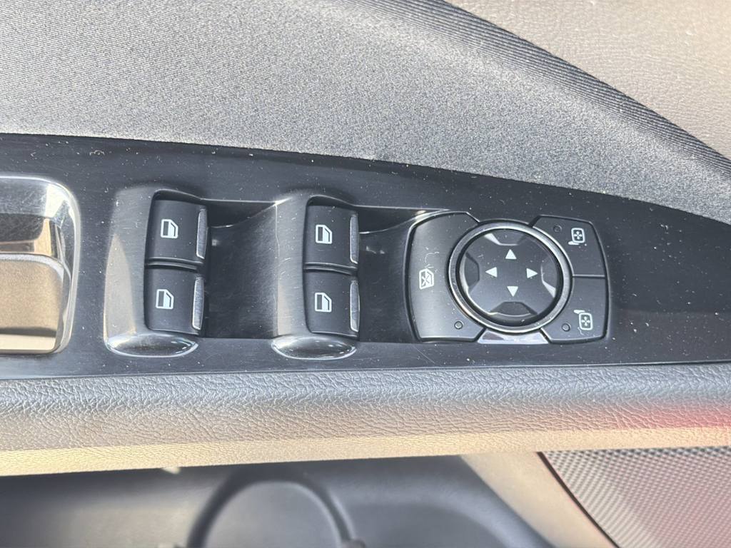 Thumbnail: 2016 Ford Fusion - 25