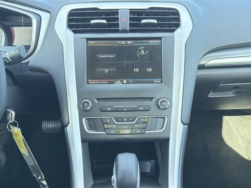 Thumbnail: 2016 Ford Fusion - 12
