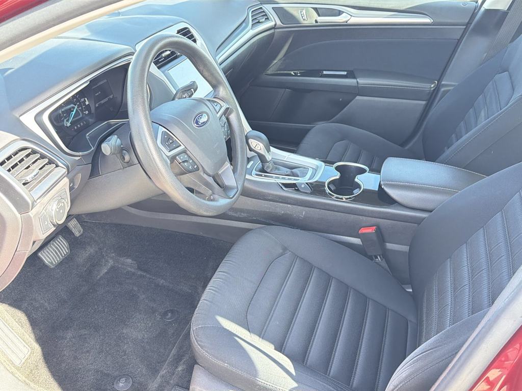 Thumbnail: 2016 Ford Fusion - 9