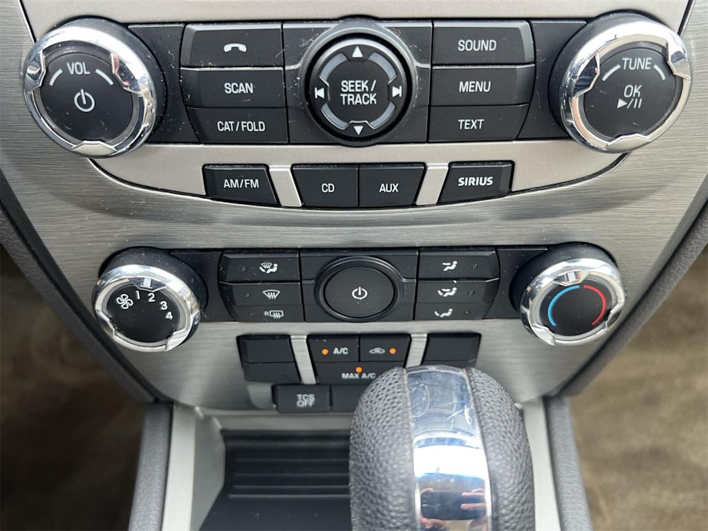 Thumbnail: 2011 Ford Fusion - 30