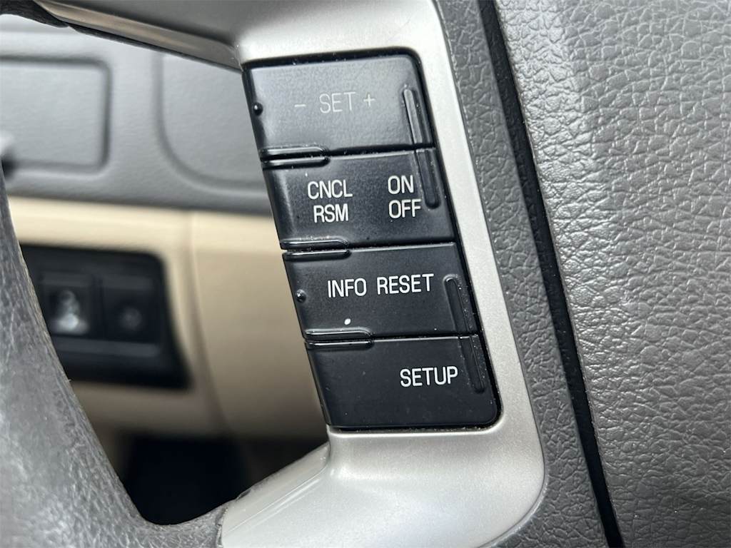 Thumbnail: 2011 Ford Fusion - 27