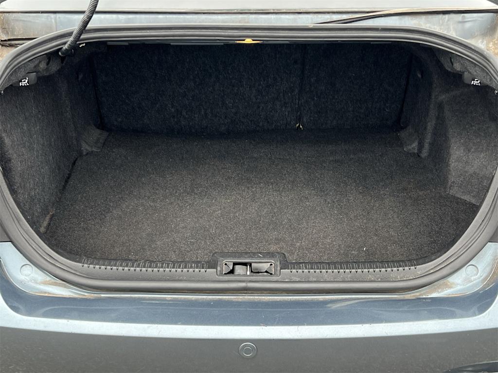 Thumbnail: 2011 Ford Fusion - 15