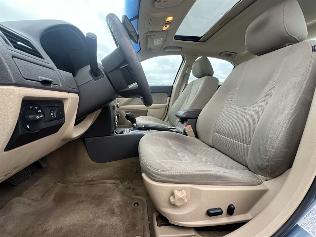 Thumbnail: 2011 Ford Fusion - 13