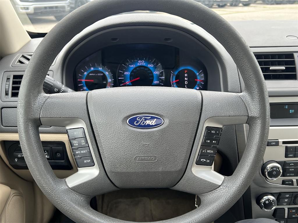 Thumbnail: 2011 Ford Fusion - 2