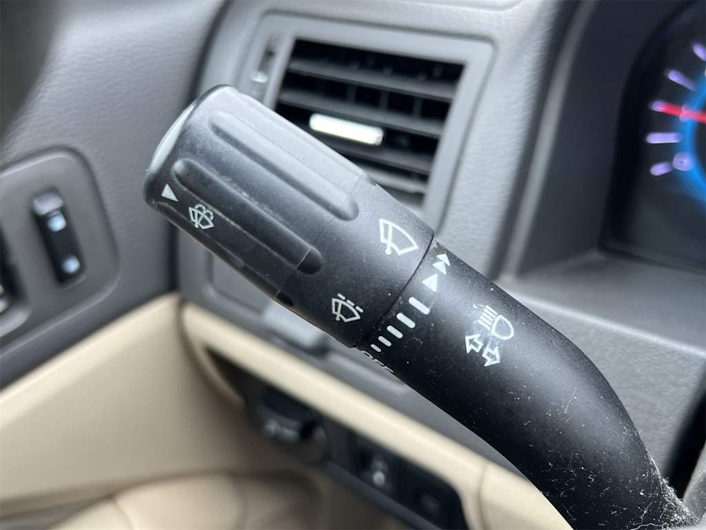 Thumbnail: 2011 Ford Fusion - 29