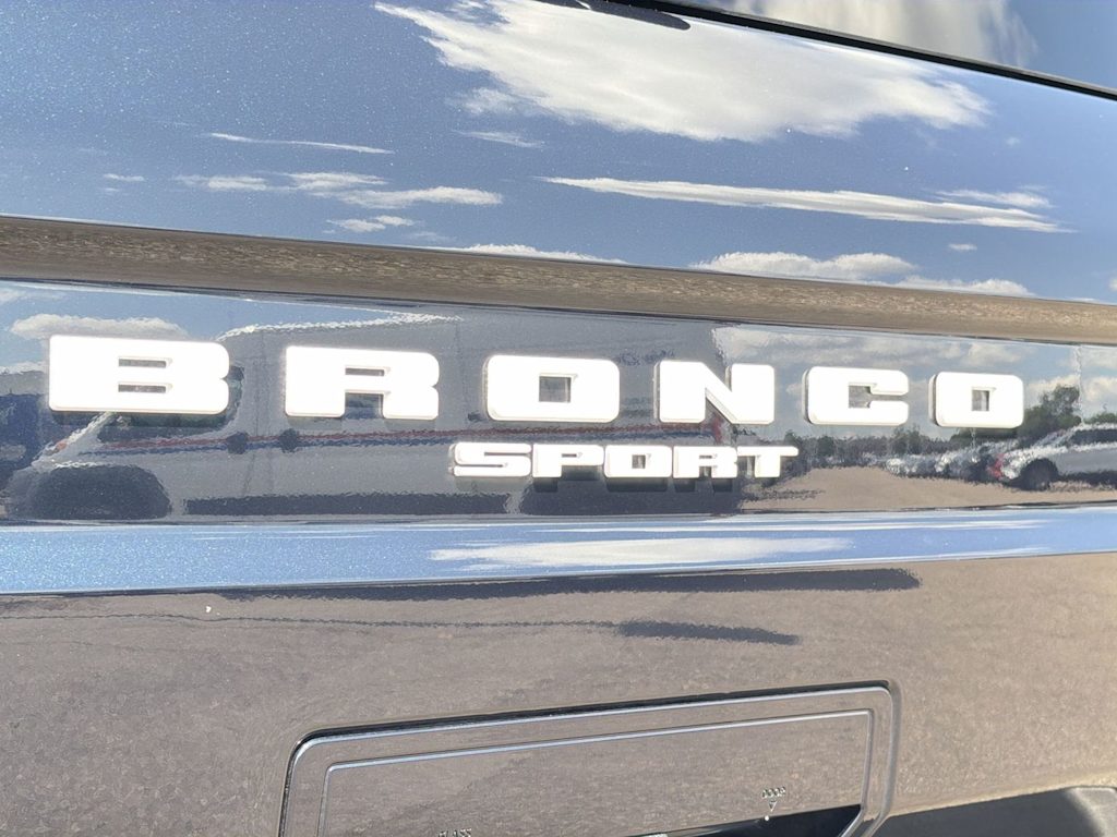Thumbnail: 2023 Ford Bronco Sport - 23