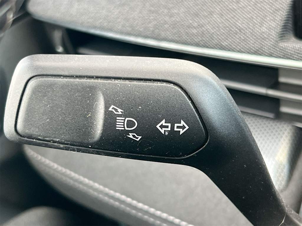 Thumbnail: 2022 Ford Mustang Mach-E - 29