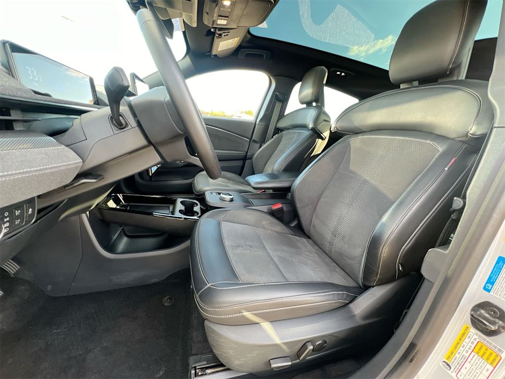 Thumbnail: 2022 Ford Mustang Mach-E - 21