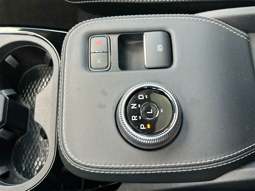 Thumbnail: 2022 Ford Mustang Mach-E - 32