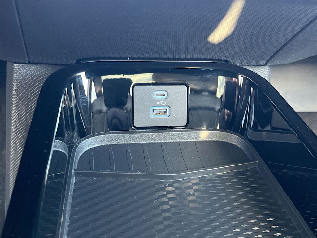 Thumbnail: 2022 Ford Mustang Mach-E - 13