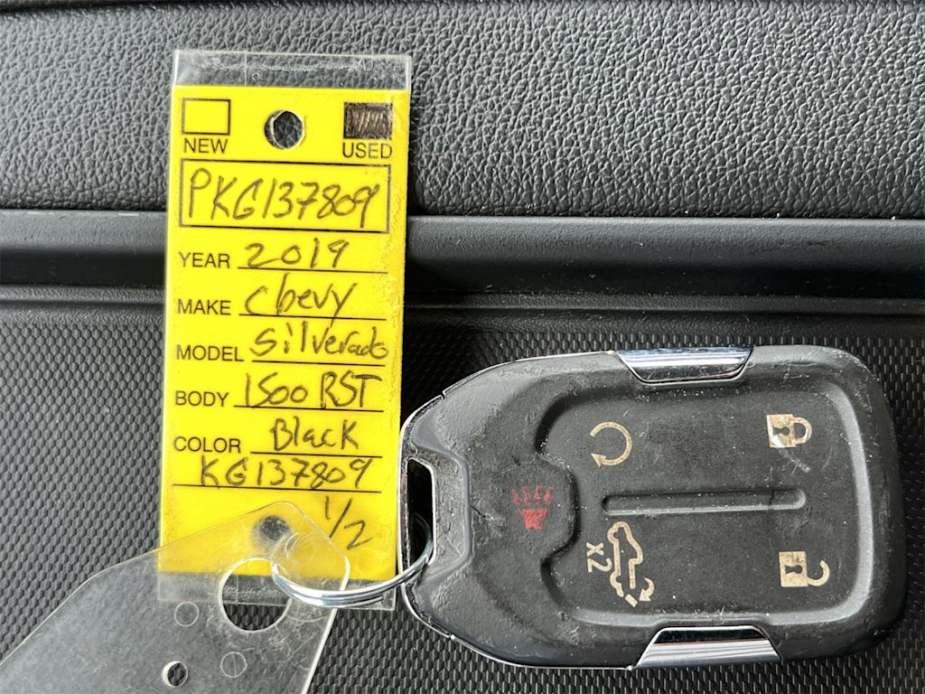 Thumbnail: 2019 Chevrolet Silverado 1500 - 17