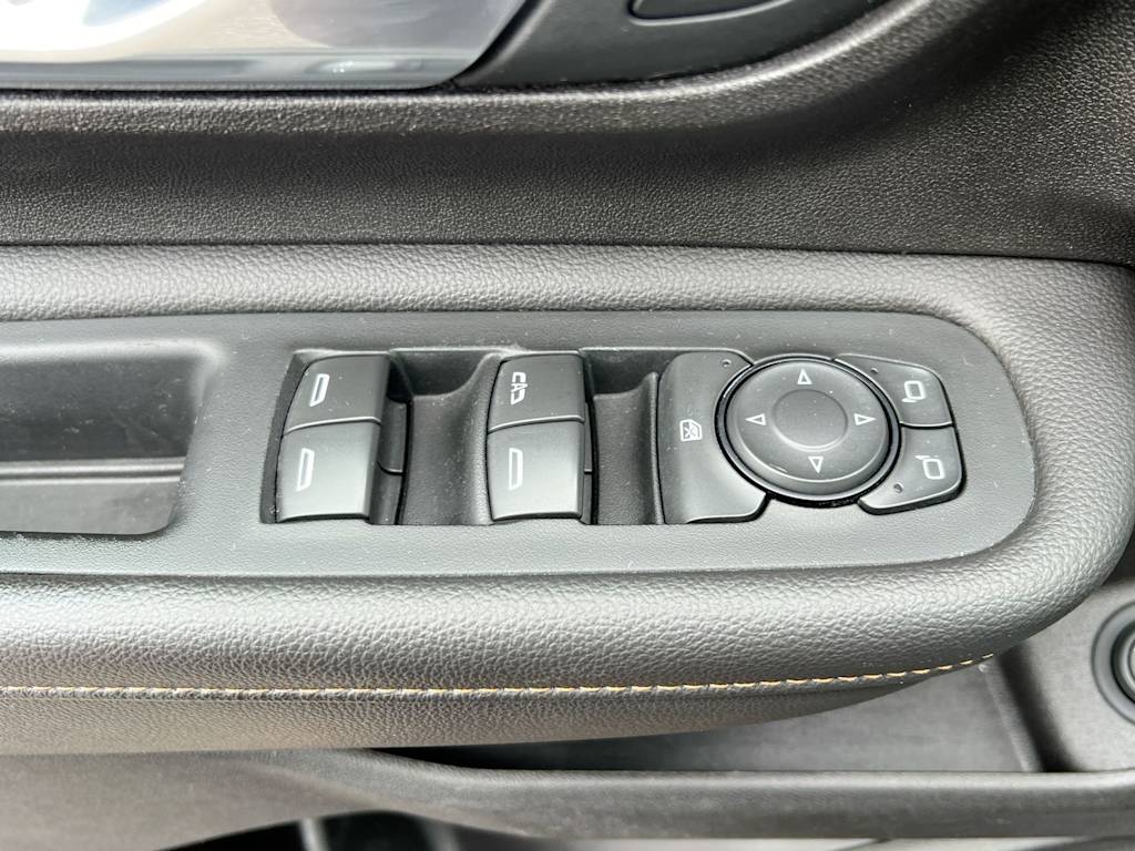 Thumbnail: 2018 GMC Terrain - 23