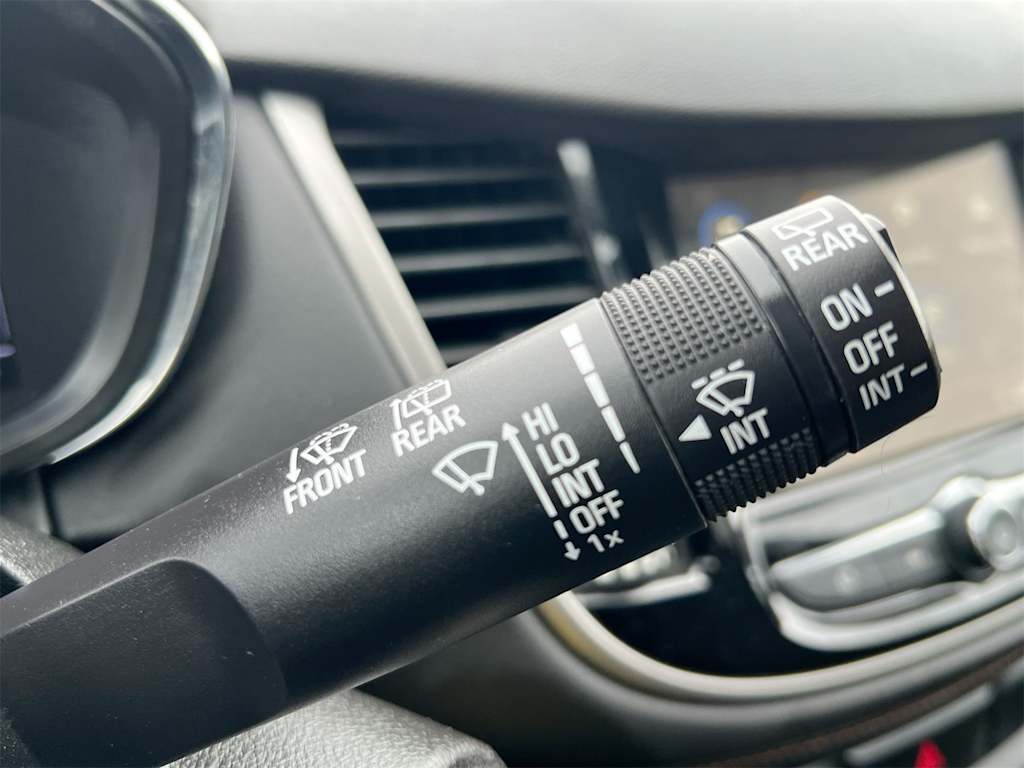 Thumbnail: 2019 Chevrolet Trax - 15