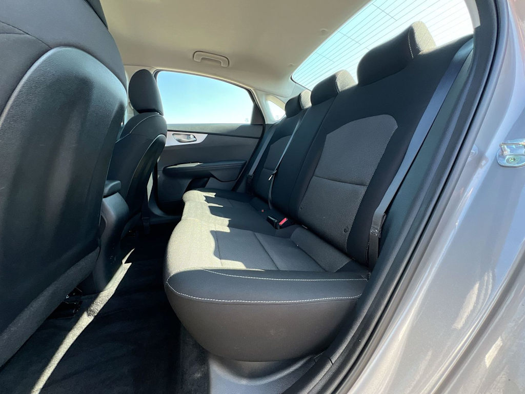 Thumbnail: 2023 Kia Forte - 25