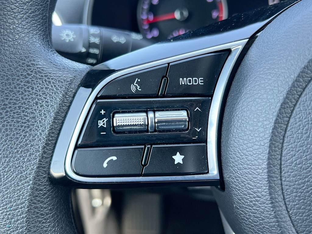 Thumbnail: 2023 Kia Forte - 28