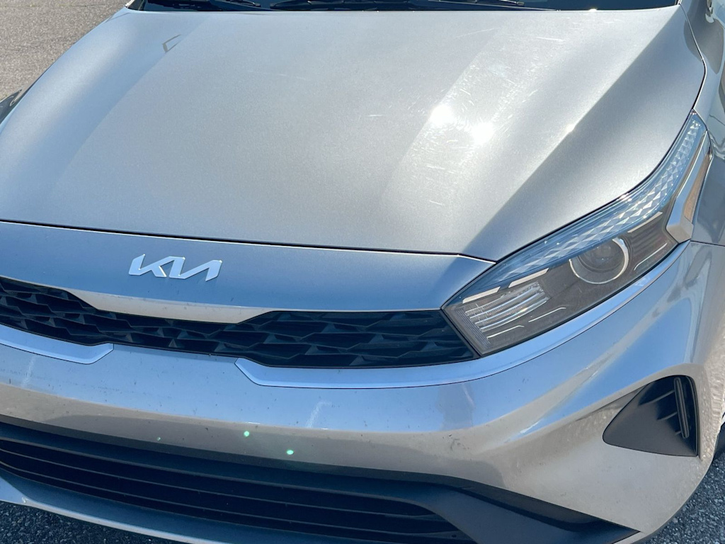 Thumbnail: 2023 Kia Forte - 21
