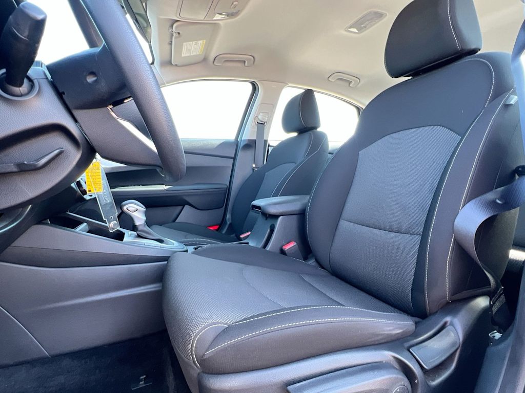 Thumbnail: 2023 Kia Forte - 23