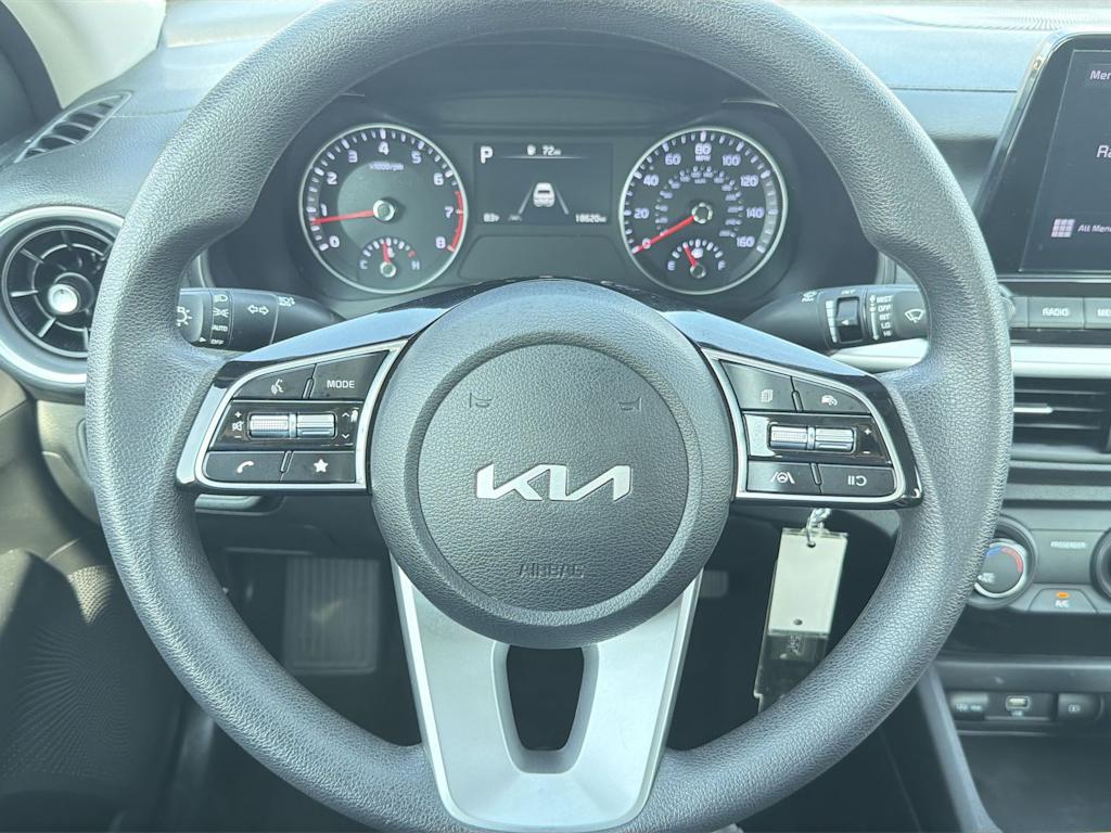 Thumbnail: 2024 Kia Forte - 9