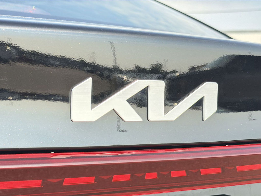 Thumbnail: 2024 Kia Forte - 25