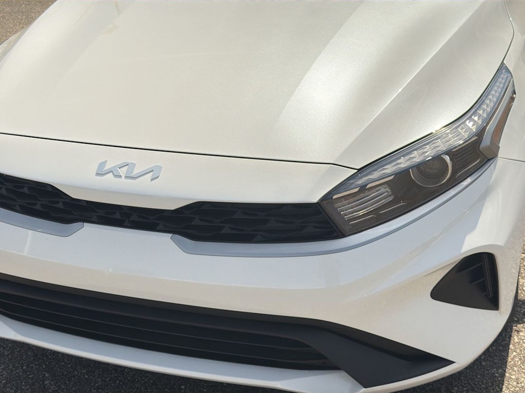 Thumbnail: 2024 Kia Forte - 23