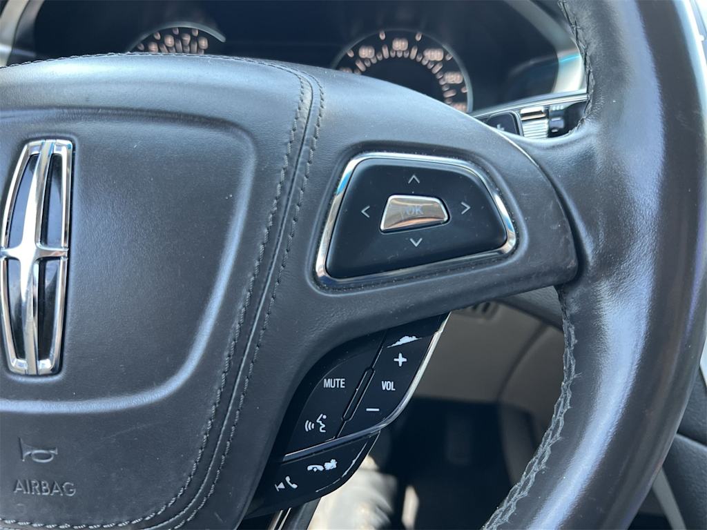 Thumbnail: 2017 Lincoln MKZ - 30