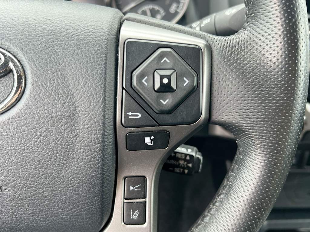 Thumbnail: 2019 Toyota Tacoma - 30