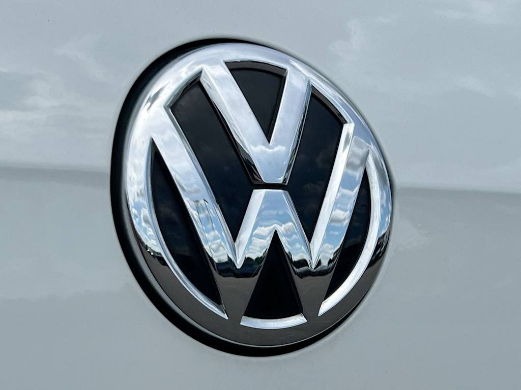 Thumbnail: 2018 Volkswagen Golf - 22