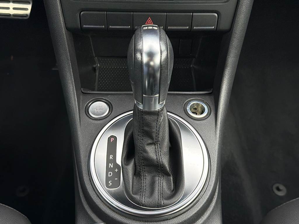 Thumbnail: 2013 Volkswagen Beetle - 34