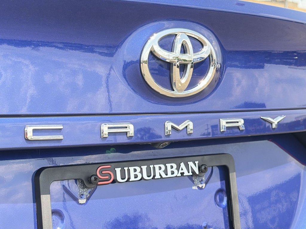 Thumbnail: 2018 Toyota Camry - 24