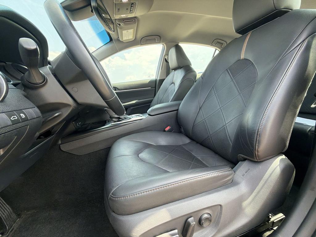 Thumbnail: 2018 Toyota Camry - 10