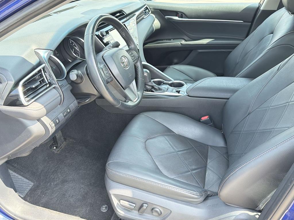 Thumbnail: 2018 Toyota Camry - 9