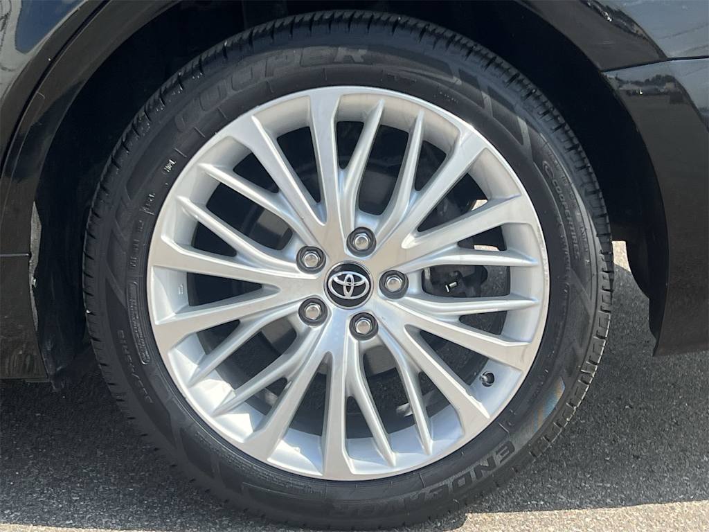 Thumbnail: 2020 Toyota Camry - 6