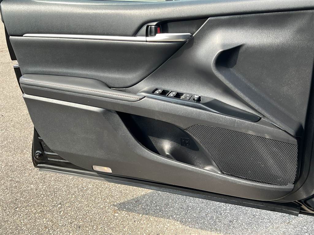 Thumbnail: 2020 Toyota Camry - 35