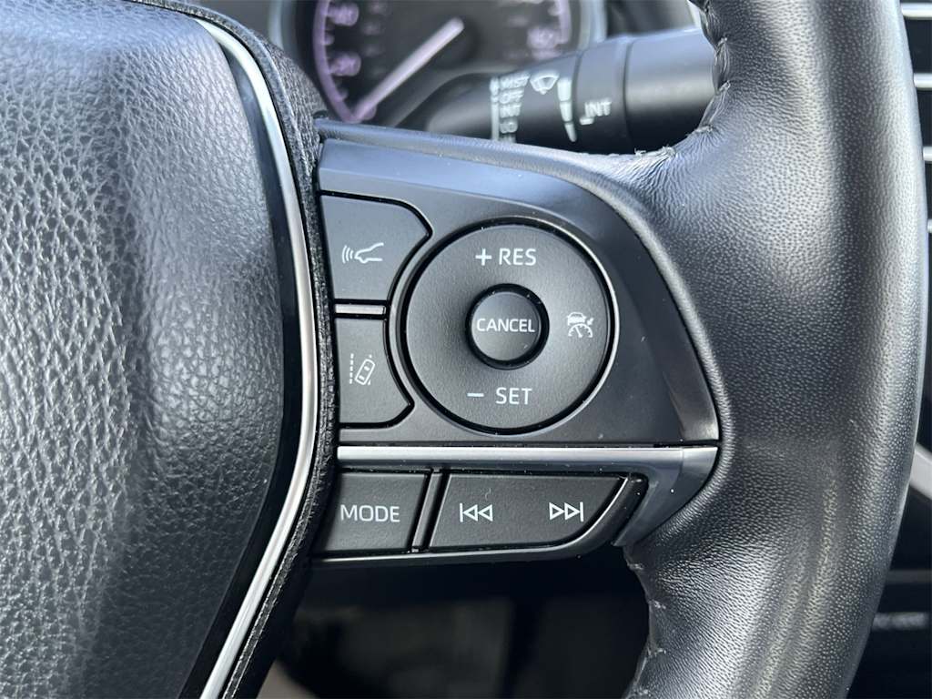 Thumbnail: 2020 Toyota Camry - 31