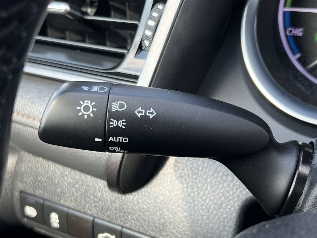 Thumbnail: 2020 Toyota Camry - 33