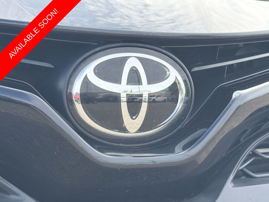 Thumbnail: 2021 Toyota Camry - 23