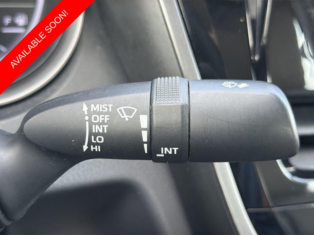 Thumbnail: 2021 Toyota Camry - 14