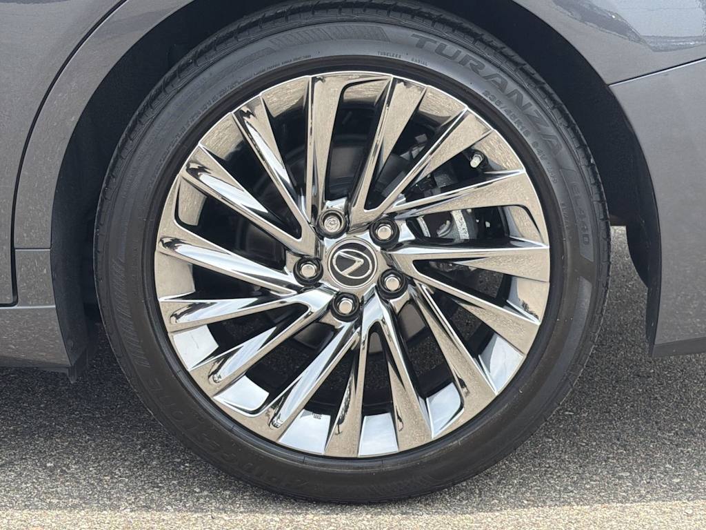 Thumbnail: 2024 Lexus ES - 8