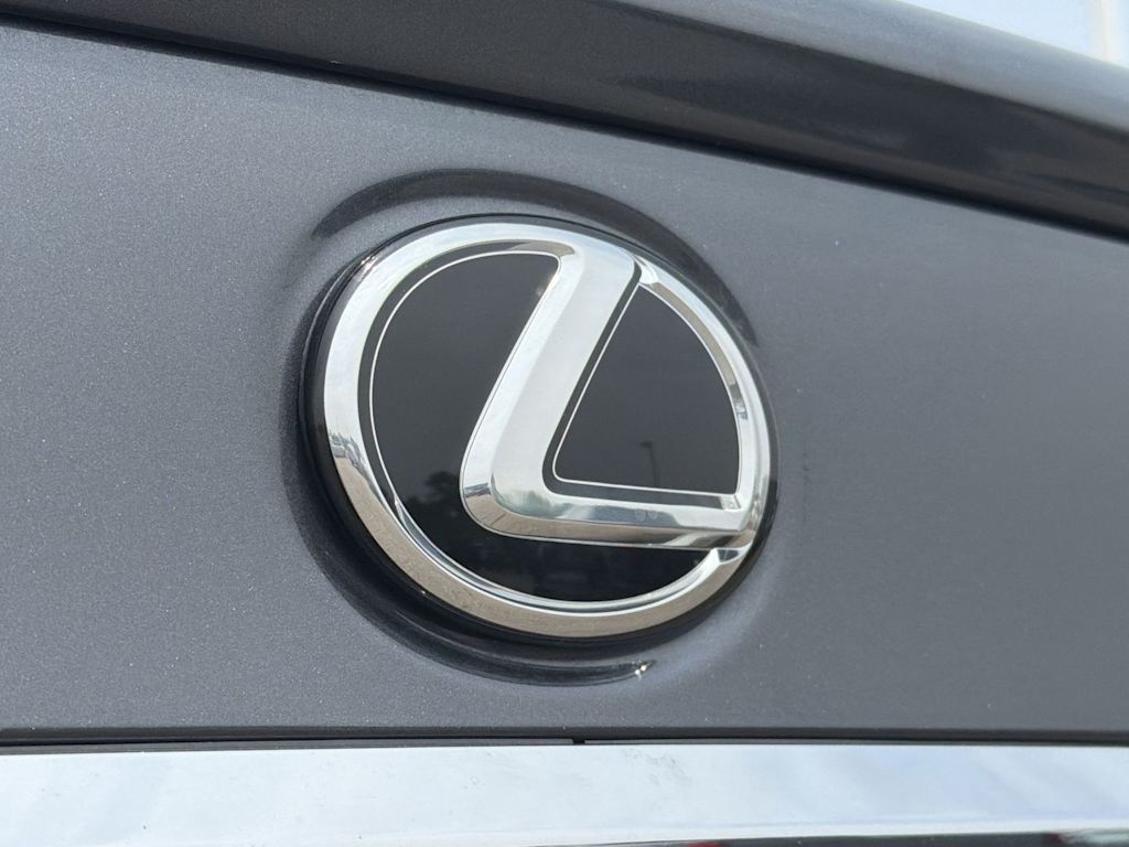 Thumbnail: 2024 Lexus ES - 23